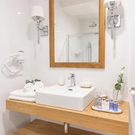 Apartment Glam Center