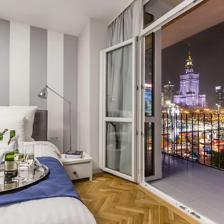 Apartment Glam Center