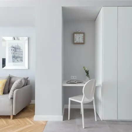 Glam Center דירה