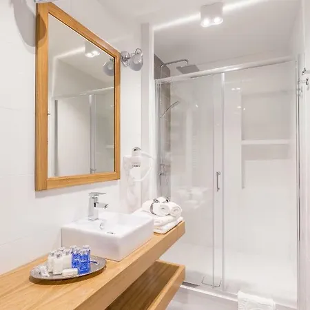 Apartment Glam Center